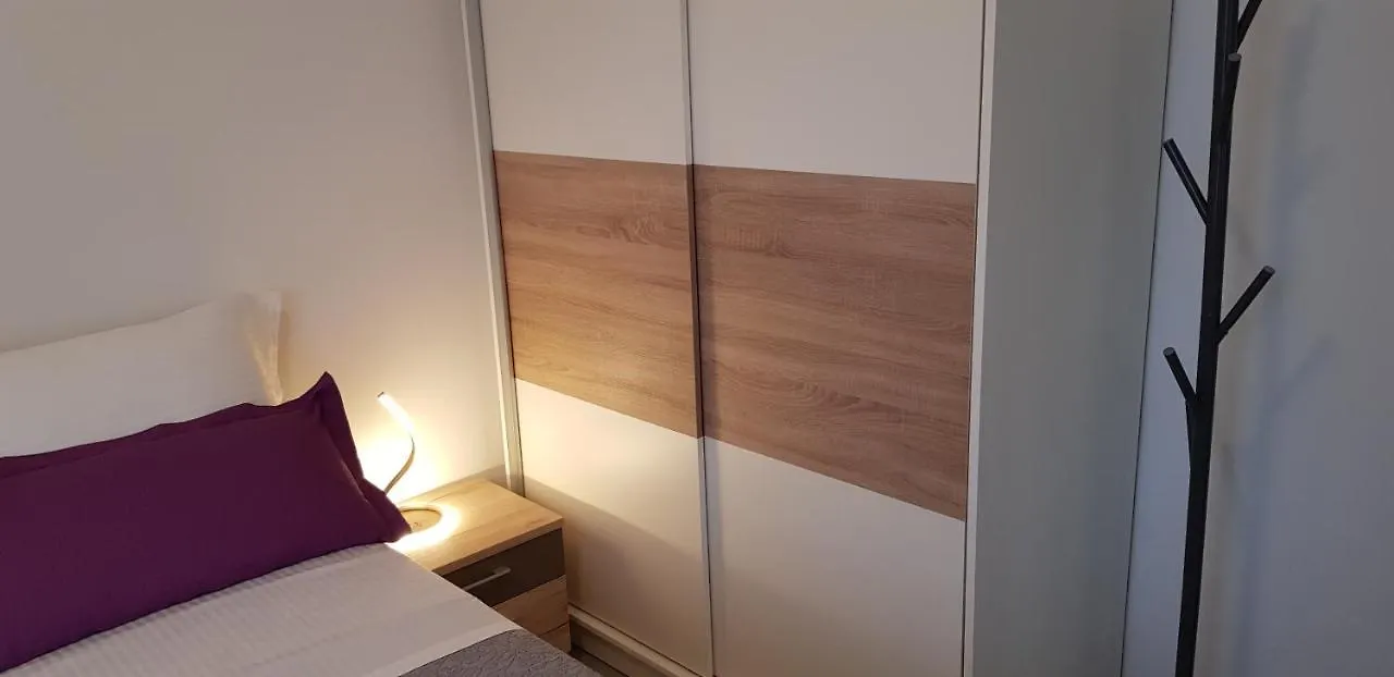 Salsa Split - Cozy Apartment 0*,  Croatia