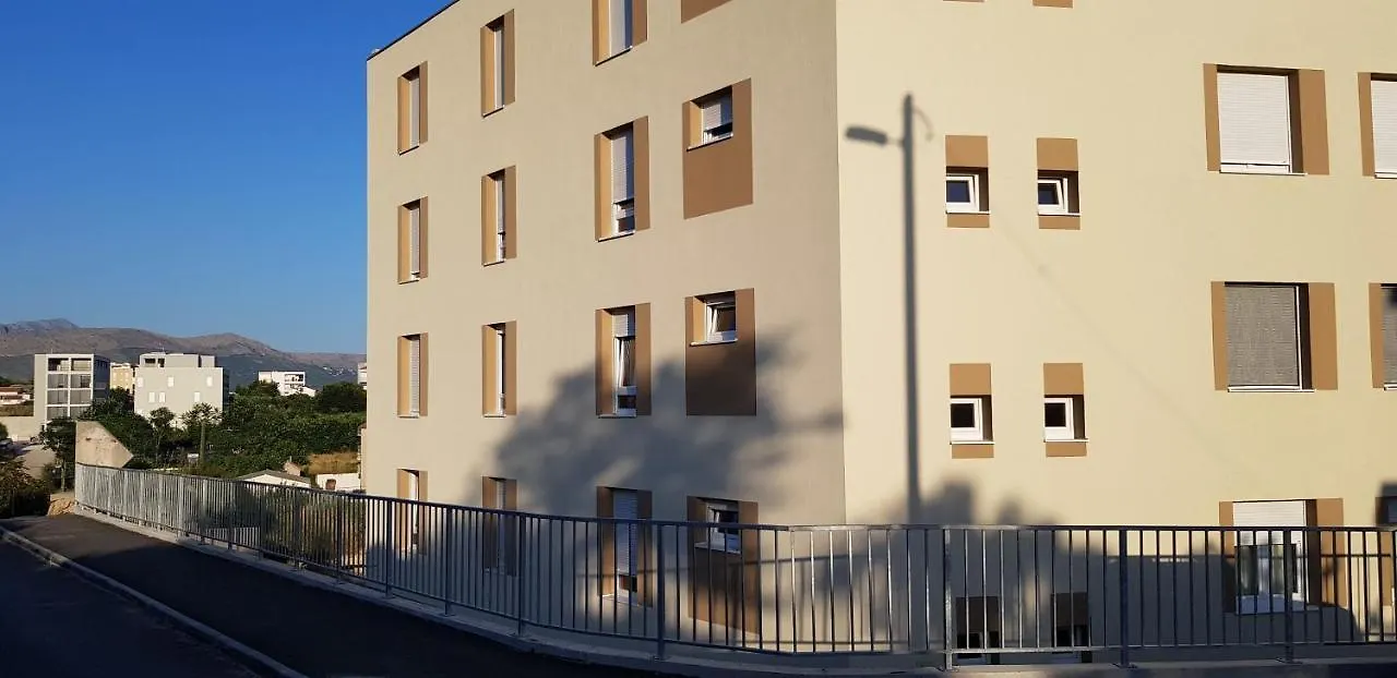 Salsa Split - Cozy Apartment location